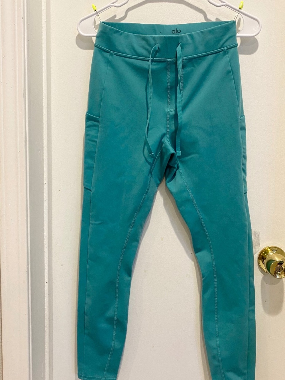 Alo Yoga Women's Green and Blue Leggings